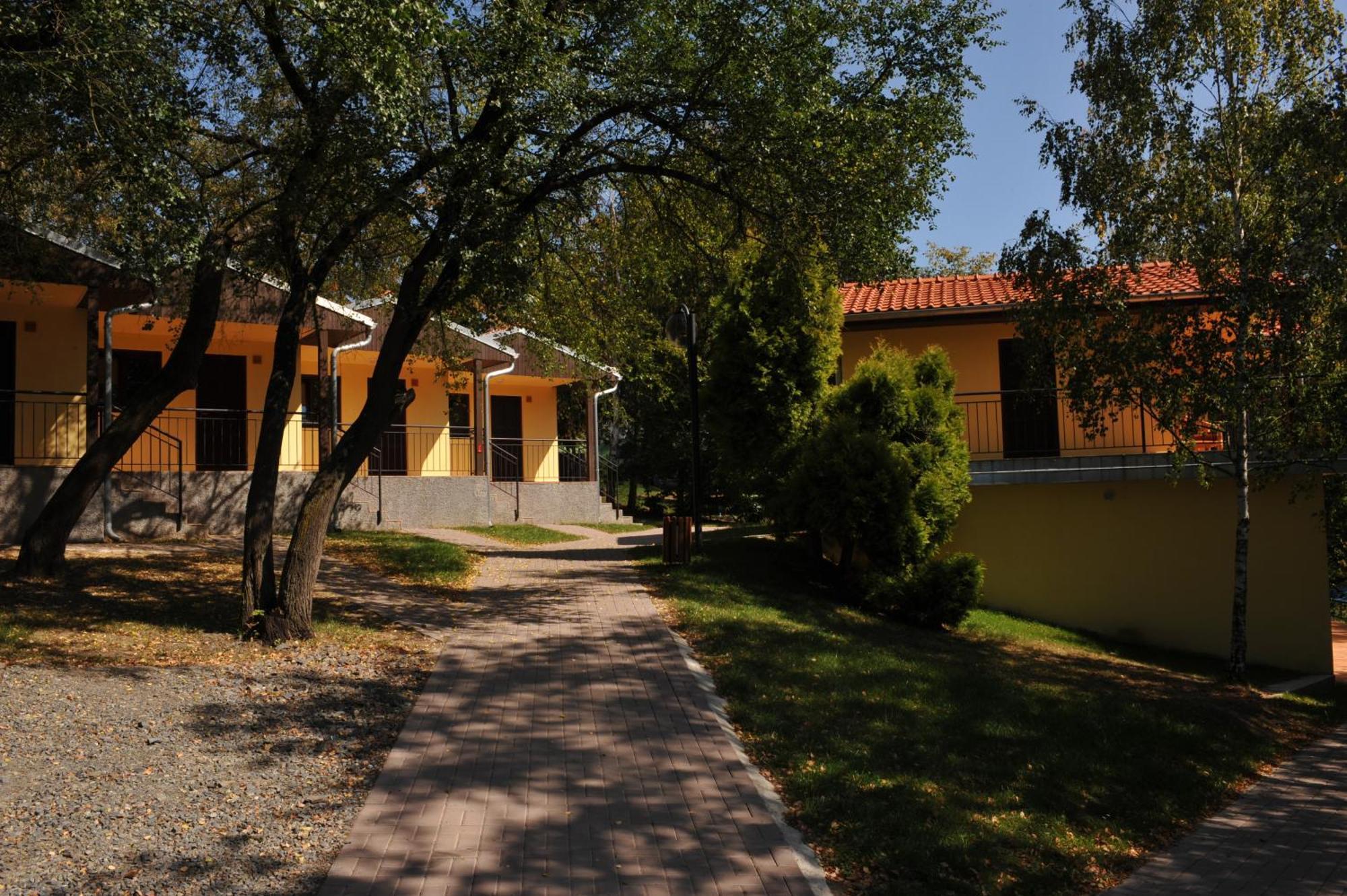 Resort Beach Nova Zivohost Křečovice エクステリア 写真